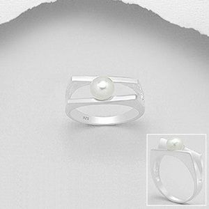 036 🆕 925 Silver Freshwater Pearl Ring